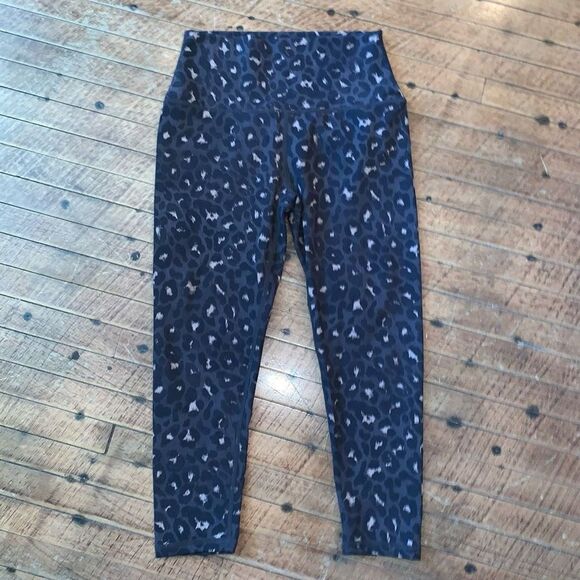 Varley Montero cropped high rise XS cheetah print athletic leggings - Picture 3 of 5